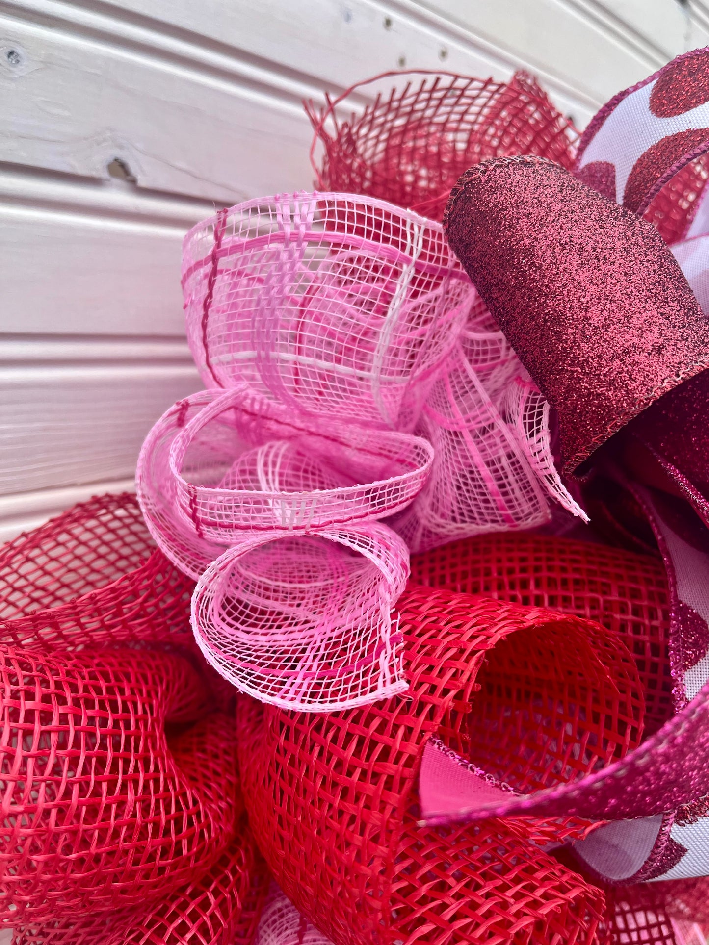 Valentine’s Day Deco Mesh Wreath with Glitter Bow