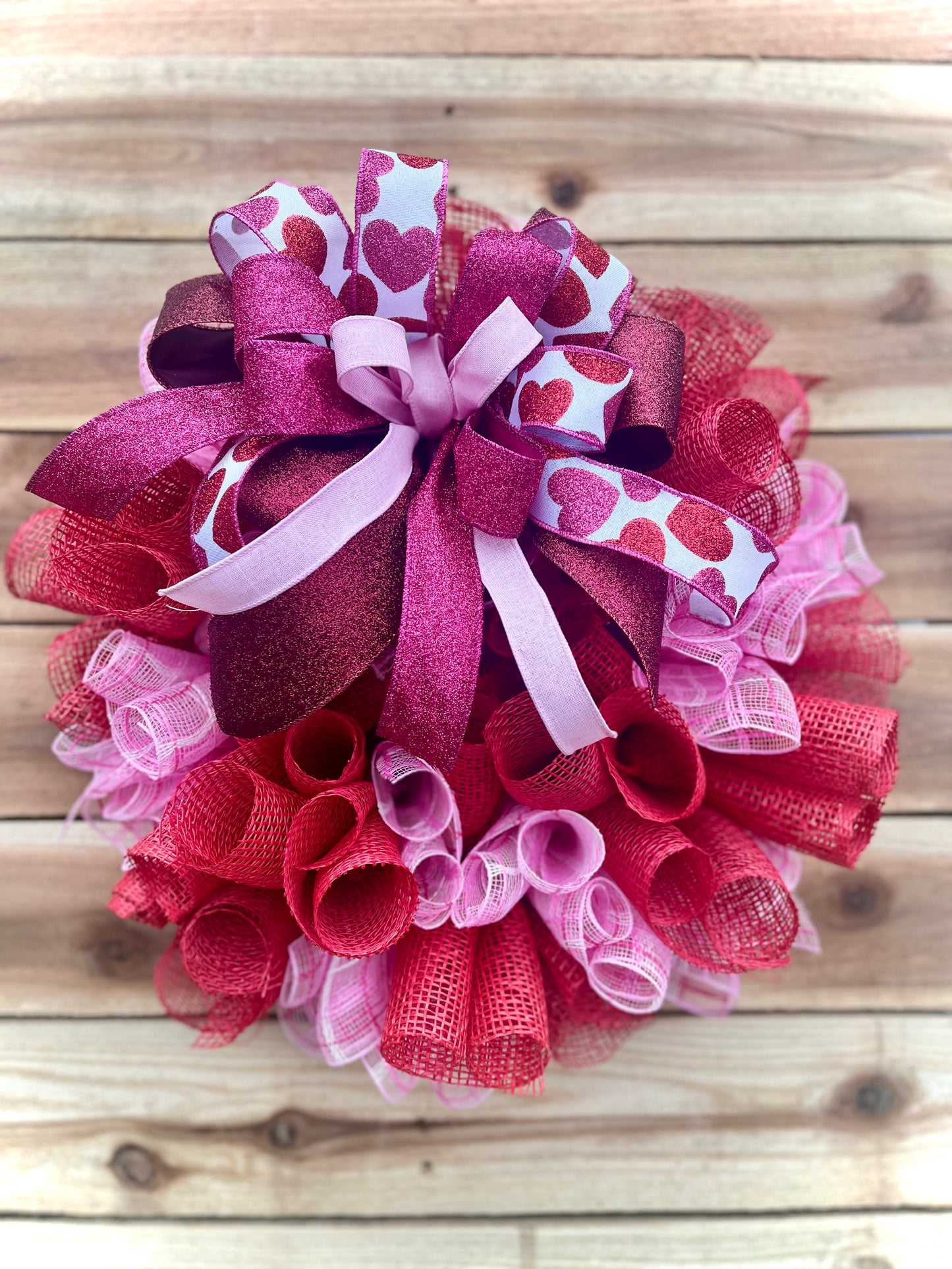 Valentine’s Day Deco Mesh Wreath with Glitter Bow