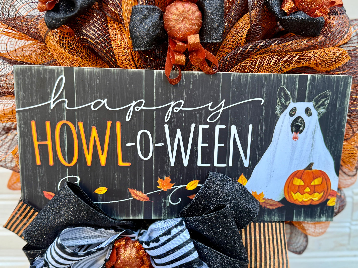Happy HOWL-o-Ween Dog Halloween Wreath β Mesh Front Door Decor with Dog Ghost Sign