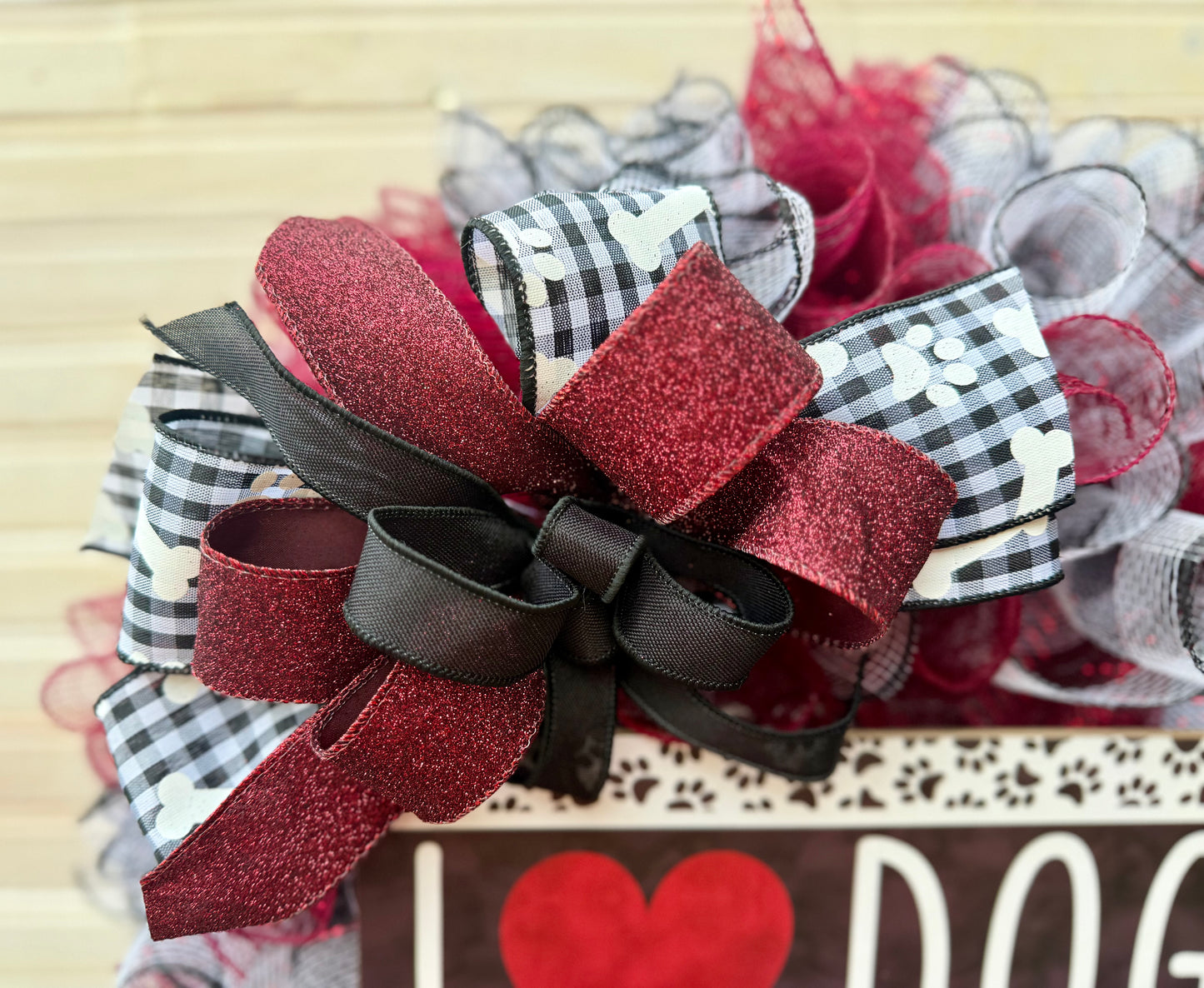 I Love Dogs Wreath – Mesh Dog Lover Door Décor