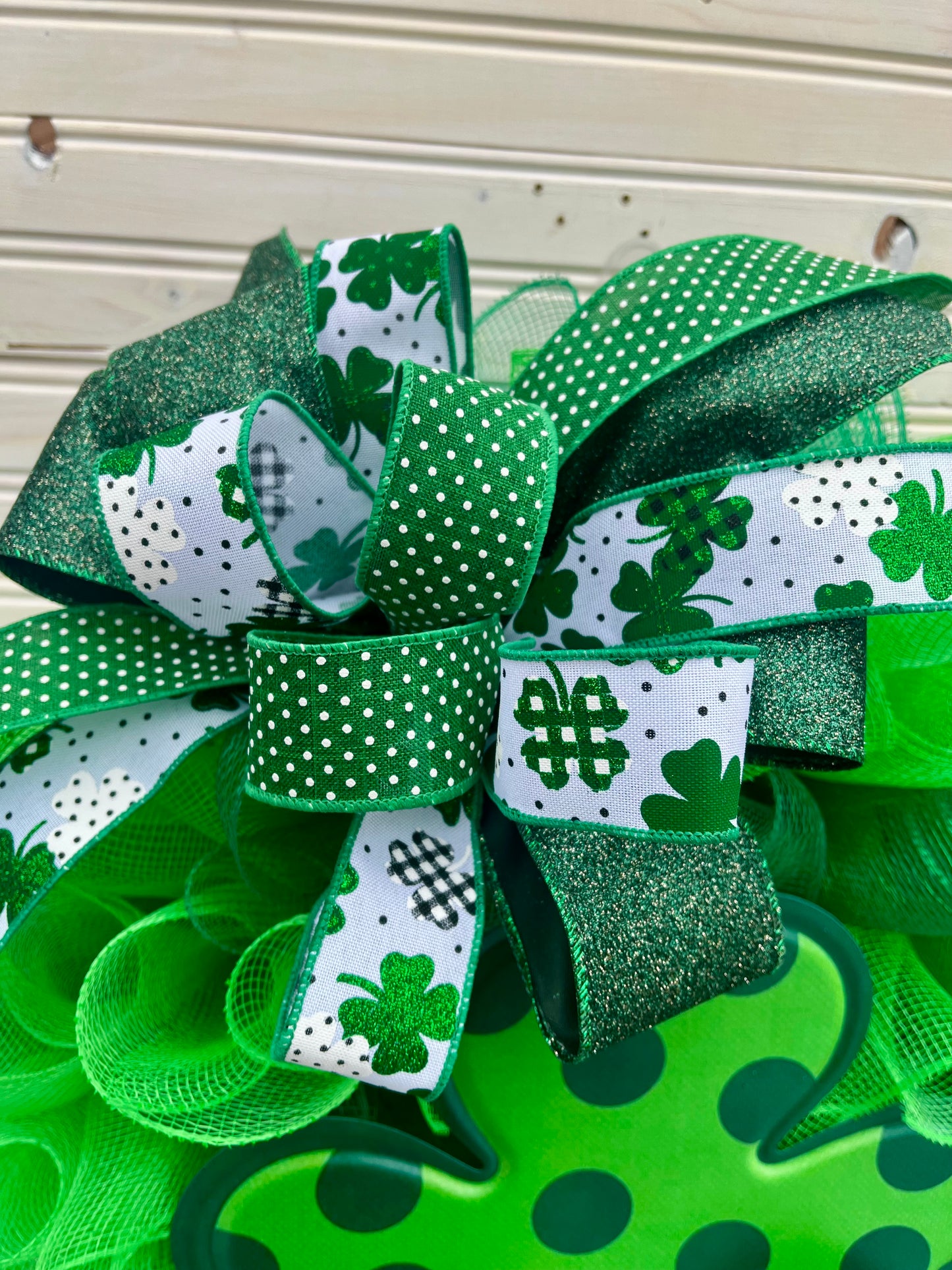 St. Patrick’s Day Wreath – Lucky Shamrock Door Decor