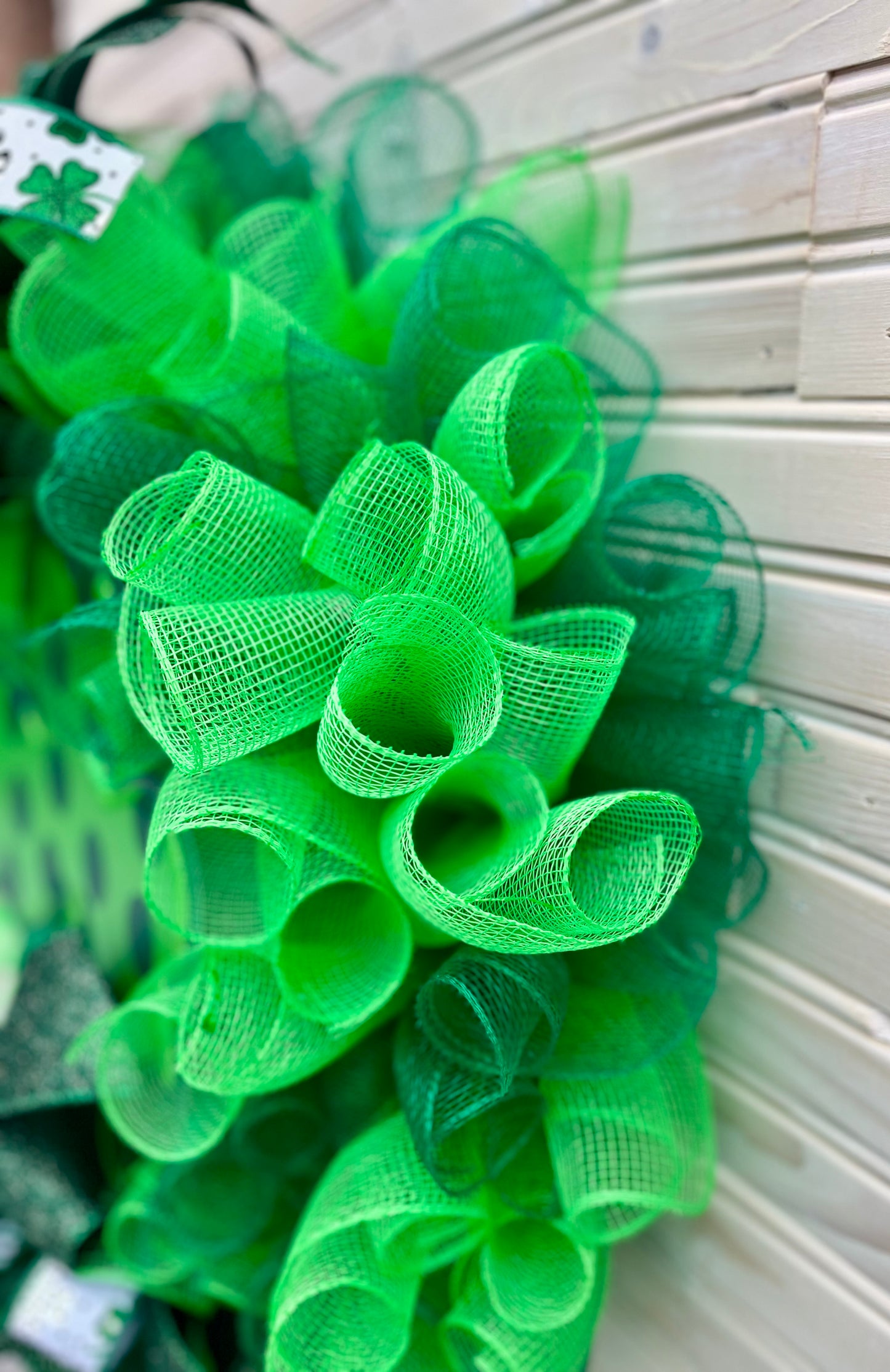 St. Patrick’s Day Wreath – Lucky Shamrock Door Decor