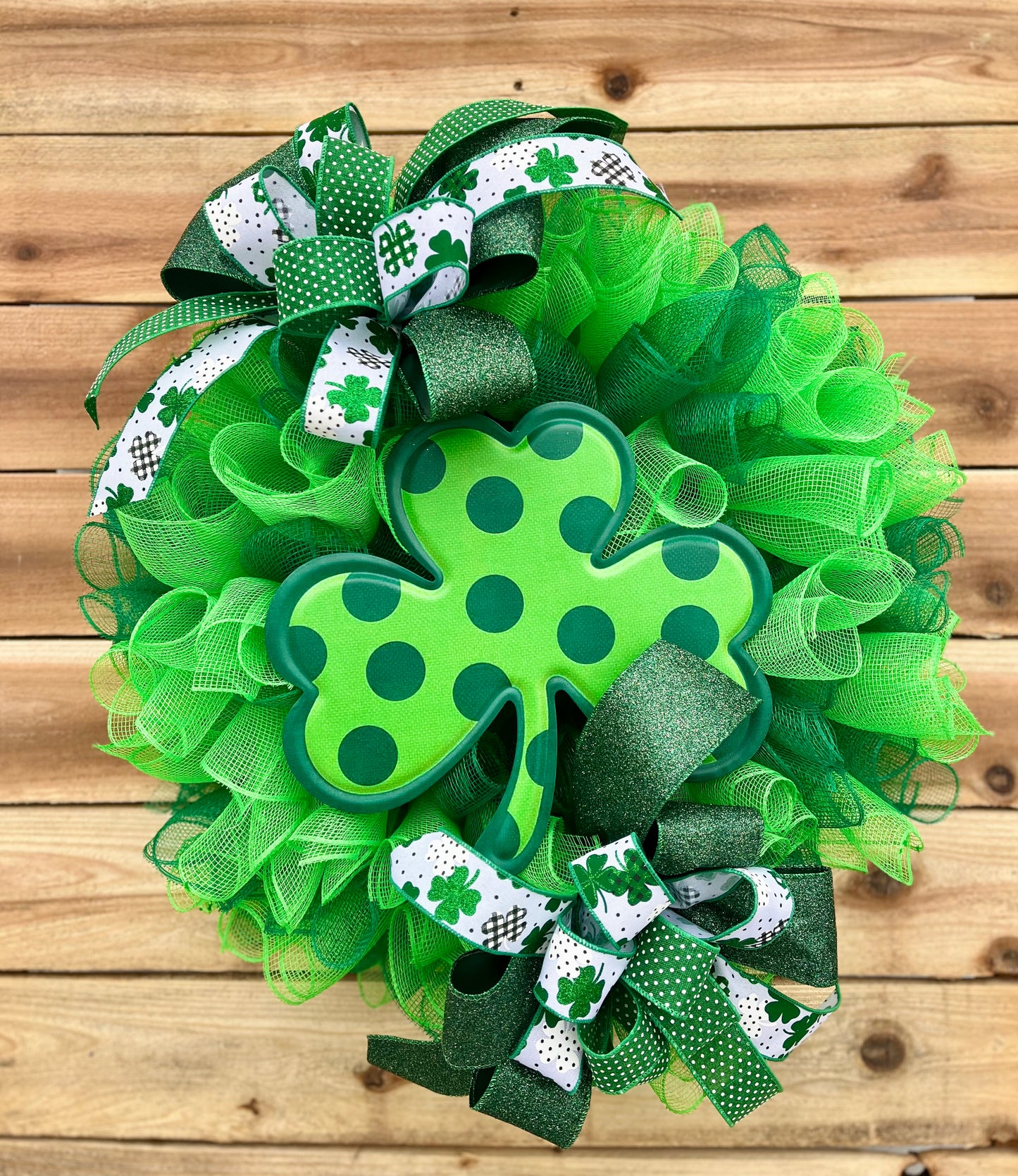 St. Patrick’s Day Wreath – Lucky Shamrock Door Decor