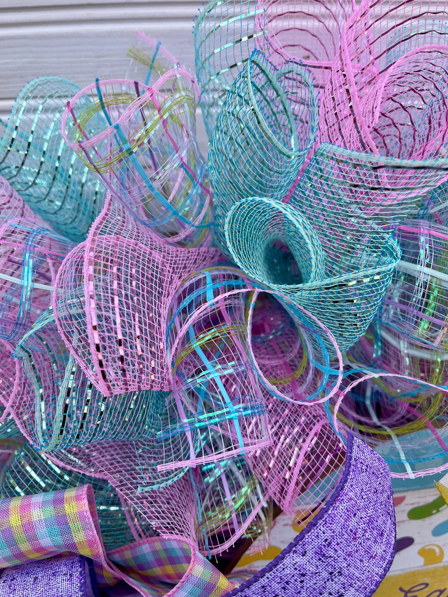 Happy Easter Wreath – Pastel Deco Mesh & Ribbon