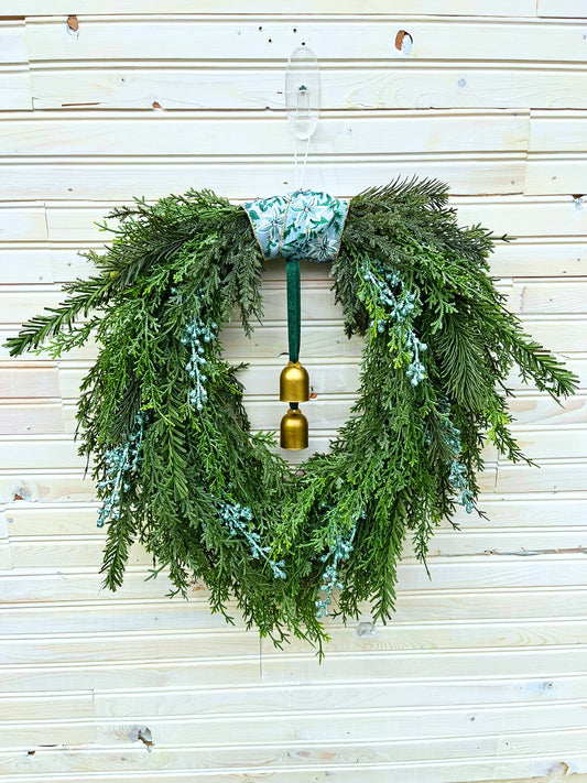 Elegant Evergreen Christmas Wreath with Bell Accent and Winter Ribbon