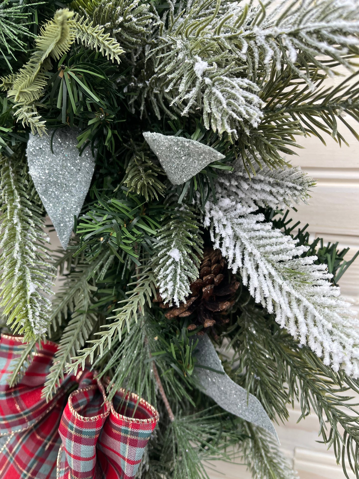 Rustic Christmas Wreath with Plaid Bows and Pinecones