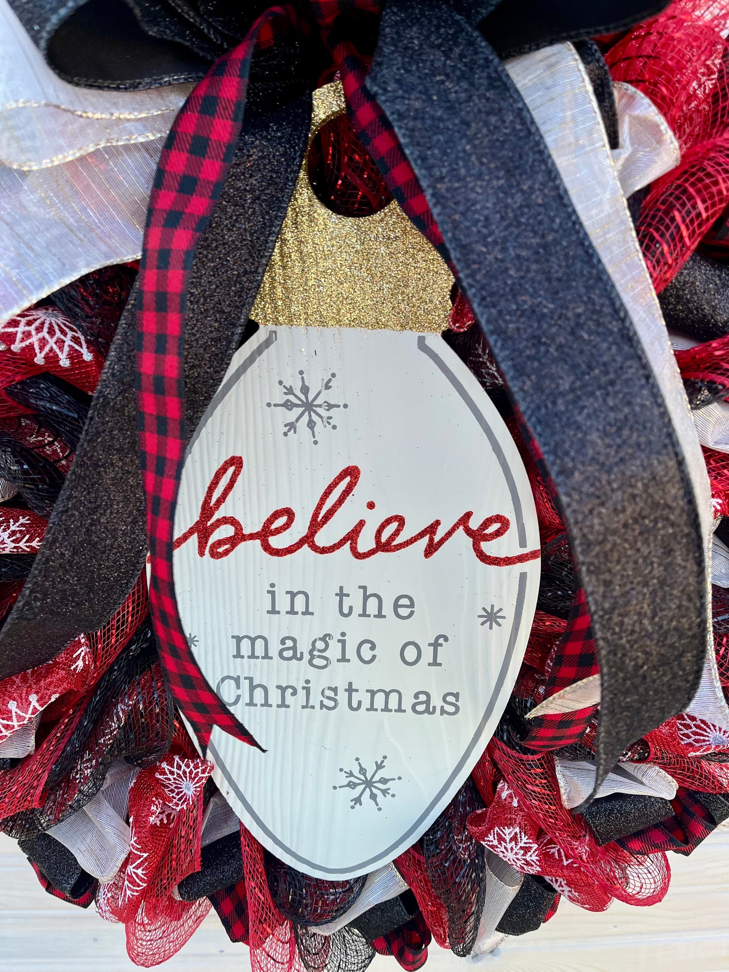 Believe in the Magic of Christmas Wreath