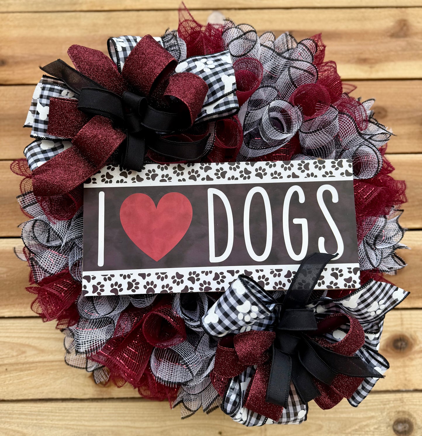 I Love Dogs Wreath – Mesh Dog Lover Door Décor