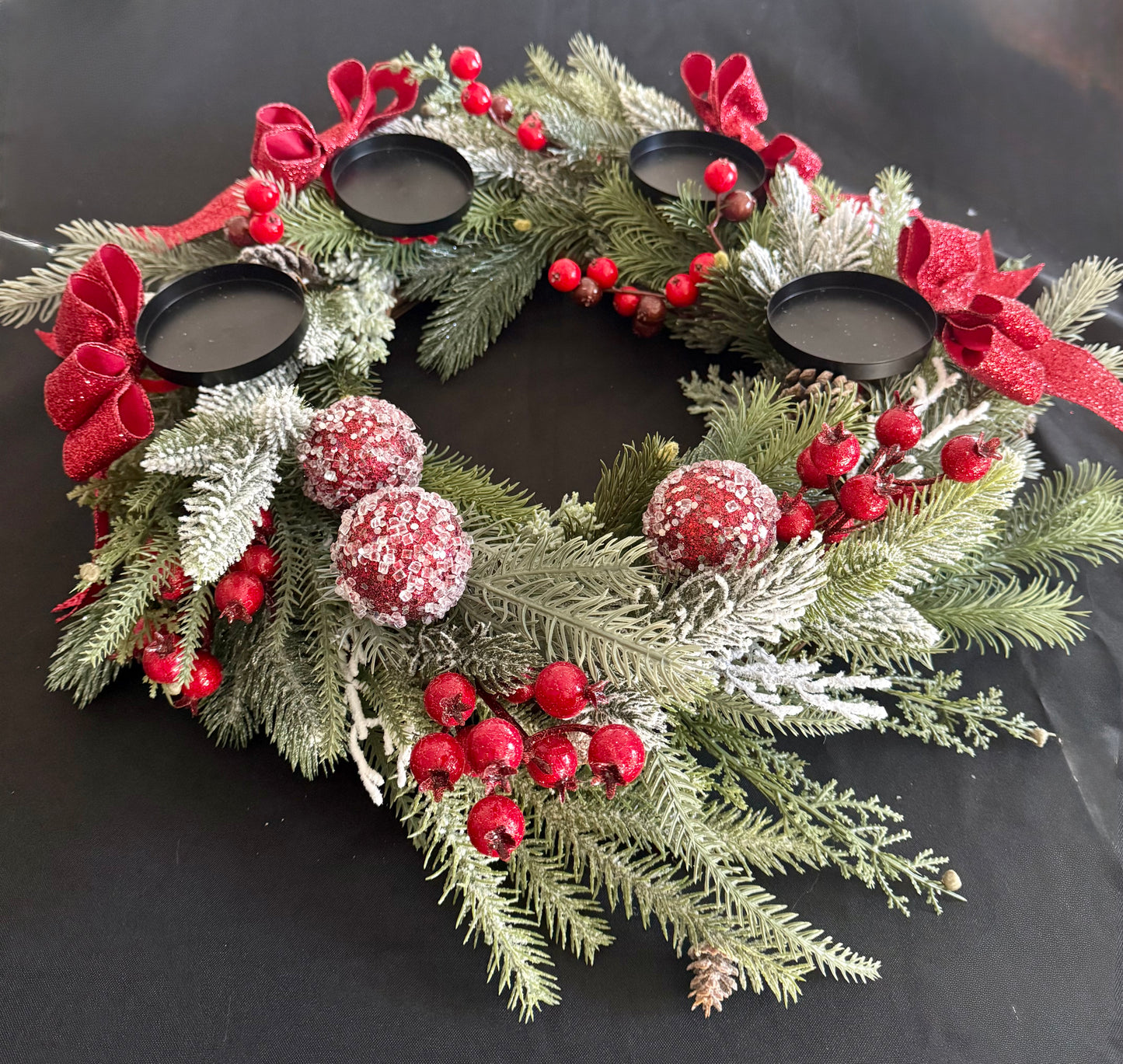 Red & Green Christmas Advent Wreath Centerpiece with Candle Holders – Holiday Table Decor